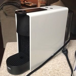 Nespresso mini Essenza